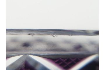 鹿児島県指定伝統的工芸品　尚古集成館監修　薩摩ガラス工芸作　島津薩摩切子　SHIMADZU　繊細なカットと色彩の美しさが目を惹く切子小皿(紫被せガラス、ガラス皿、共箱付き)(R-063956)