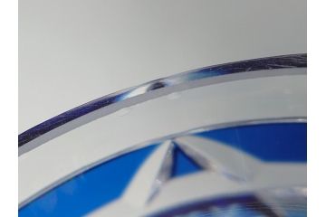 鹿児島県指定伝統的工芸品　薩摩切子　薩摩ガラス工芸　精巧なカットと澄んだ色が魅力的なぐい呑み(藍被せ切子、猪口、グラス、共箱付き)(R-063957)