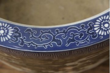和製アンティーク　激レア　超希少　特大　変わり型　明治大正期　迫力ある雲龍図が目を惹く瀬戸火鉢(鉢カバー、傘立て)(R-063962)