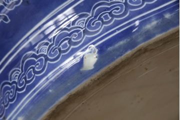 和製アンティーク　激レア　超希少　特大　変わり型　明治大正期　迫力ある雲龍図が目を惹く瀬戸火鉢(鉢カバー、傘立て)(R-063962)