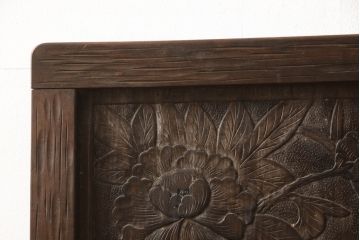 和製ビンテージ　軽井沢彫り　大輪の牡丹の彫刻に目を奪われるベッドフレーム(シングル、すのこ付き、ヴィンテージ)(R-063968)