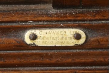 イギリスアンティーク　Lloyd’s Antiques(ロイズ・アンティークス)取り扱い　マホガニー材　お洒落なディスプレイが叶うガラスケース(ショーケース、陳列棚、飾り棚、店舗什器)(R-063970)