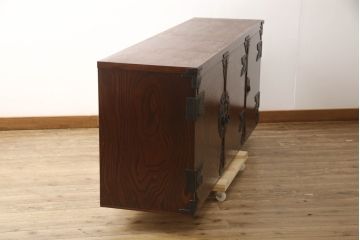 中古　岩谷堂箪笥　脚(台輪)付きリメイク　和モダンな空間にも取り入れやすいテレビ台(サイドボード、リビングボード、テレビボード)(R-063973)