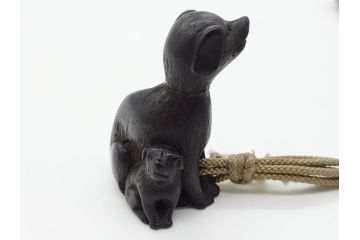 時代物　銀製　金象嵌?　龍キセル入れ　犬の親子木製根付　煙管&腰差し煙草入れ(提げ物、タバコ、たばこ入れ)(R-063978)