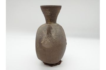 平安時代　九世紀　自然釉　耳付　須恵器　時代の流れを感じる扁壷(京都府下出土、壺中居、和食器、共箱付き)(R-063981)