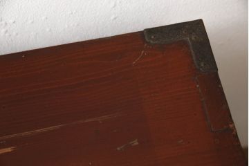 和製アンティーク　前面桐材　シックな色合いと品のある金具が魅力の箪笥サイドボード(サイドチェスト、引き出し、収納箪笥、整理たんす、ローチェスト、時代箪笥)(R-063986)
