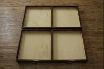 イギリスアンティーク　Lloyd’s Antiques(ロイズ・アンティークス)取り扱い　ウォールナット材　引き出し8杯　洗練されたデザインが上品なチェスト　(R-063988)