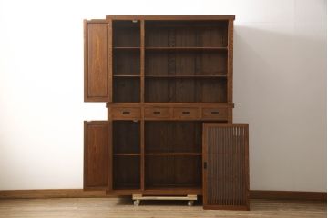 中古　ニレ材　上質な和の空間を演出する二段重ね水屋箪笥(キャビネット、食器棚、収納棚、戸棚)(R-063991)