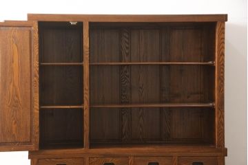 中古　ニレ材　上質な和の空間を演出する二段重ね水屋箪笥(キャビネット、食器棚、収納棚、戸棚)(R-063991)