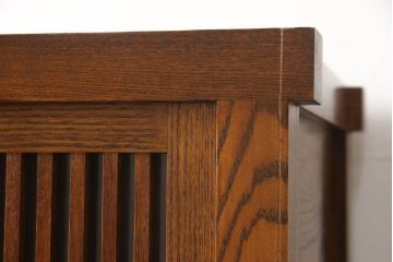 中古　ニレ材　上質な和の空間を演出する二段重ね水屋箪笥(キャビネット、食器棚、収納棚、戸棚)(R-063991)