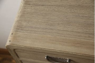 中古　美品　国産職人手造り　引き出し10杯　収納力抜群の高級総桐箪笥(小袖タンス、大丸、帯タンス、着物箪笥、和箪笥、衣装たんす、桐タンス)(R-063995)