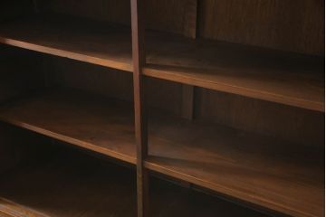 和製アンティーク　最高級　凝ったデザインが魅力的!大正ロマンな雰囲気香るプレスガラス入りキャビネット(ナラ(楢)材、収納棚、戸棚、食器棚)(R-063996)