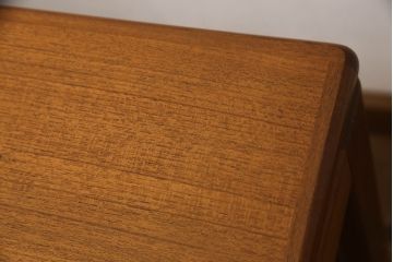 和製ビンテージ　美品　特注高級品　チーク材　上質な造り込みが魅力!傾斜台付きの両面引き出しワークデスク(テーブル、傾斜デスク、デスク、作業台、在宅用、在宅ワーク)(R-063999)