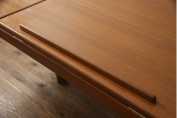 和製ビンテージ　美品　特注高級品　チーク材　上質な造り込みが魅力!傾斜台付きの両面引き出しワークデスク(テーブル、傾斜デスク、デスク、作業台、在宅用、在宅ワーク)(R-063999)