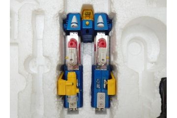 ポピニカシリーズ　ポピー　ボルト=インボックス　ボルトマシン完全合体　(C)Y&K・テレビ朝日・東映　超合金　超電磁マシーン ボルテスV(ファイブ)(外箱付き)(R-064002)