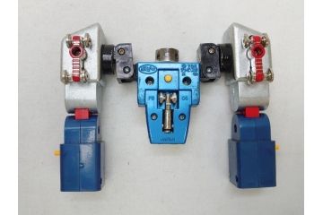 ポピニカシリーズ　ポピー　ボルト=インボックス　ボルトマシン完全合体　(C)Y&K・テレビ朝日・東映　超合金　超電磁マシーン ボルテスV(ファイブ)(外箱付き)(R-064002)