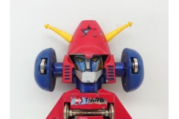 ポピー　ロボコン　ロボカー　ヘリキャプター　忍者　ヤッターマン　トッポジージョ　ロボットはっちゃん　マジンガーZ　超合金などの大量セット(ディスプレイ、おもちゃ、ロボット)(R-064004)