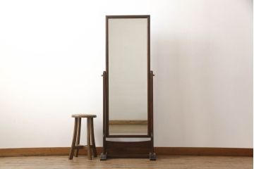 中古　美品　松本民芸家具　シンプルながら品の良い佇まいが魅力のD型姿見(スタンドミラー、鏡)(定価約14万8千円)(R-064010)