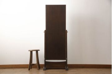 中古　美品　松本民芸家具　シンプルながら品の良い佇まいが魅力のD型姿見(スタンドミラー、鏡)(定価約14万8千円)(R-064010)