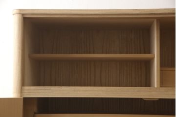 中古　最高級品　広島・府中家具　松創　木匠・多々納邦男　しっとりとした気品を漂わせる総桐箪笥(胴丸、桐たんす、和タンス、着物箪笥、引き出し、衣装箪笥)(定価約200万円)(R-064012)
