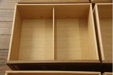 中古　DREXEL HERITAGE(ドレクセルヘリテイジ)　Triune(トライユン)　上品な佇まいが魅力のマホガニー材製サイドボード(サイドチェスト、引き出し)(定価約70万円)(R-064016)
