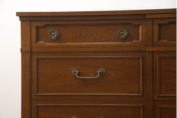 中古　DREXEL HERITAGE(ドレクセルヘリテイジ)　Triune(トライユン)　上品な佇まいが魅力のマホガニー材製サイドボード(サイドチェスト、引き出し)(定価約70万円)(R-064016)
