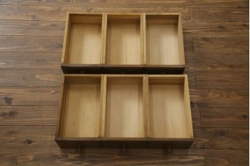 中古　横浜クラシック家具　ノックオンウッド(knockonwood)　コロニアルシリーズ(Hand Made)　オーク材　クラシカルな佇まいのチェスト(引き出し、洋服タンス、ハイチェスト)(定価約33万円)(R-064026)
