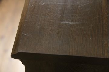中古　横浜クラシック家具　ノックオンウッド(knockonwood)　コロニアルシリーズ(Hand Made)　オーク材　クラシカルな佇まいのチェスト(引き出し、洋服タンス、ハイチェスト)(定価約33万円)(R-064026)