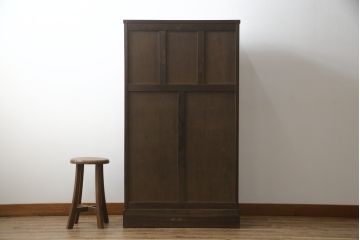 中古　横浜クラシック家具　ノックオンウッド(knockonwood)　コロニアルシリーズ(Hand Made)　オーク材　クラシカルな佇まいのチェスト(引き出し、洋服タンス、ハイチェスト)(定価約33万円)(R-064026)