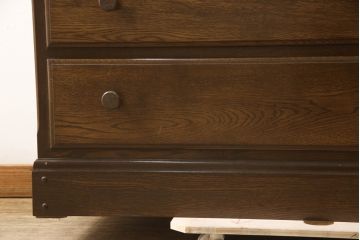 中古　横浜クラシック家具　ノックオンウッド(knockonwood)　クラシカルな佇まいのワードローブチェスト(洋服タンス、衣装タンス、引き出し、衣装盆、着物箪笥、キャビネット)(定価約60万円)(R-064027)