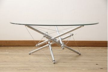 中古　Cassina(カッシーナ)　713　スタイリッシュなデザインがワンランク上の暮らしを演出するローテーブル(センターテーブル、カクテルテーブル、カフェテーブル、コーヒーテーブル、ラウンドテーブル、ガラス)(定価約46万円)(R-064037)