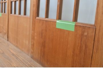 アンティーク建具　柾目の美しい升目格子戸4枚セット(ガラス戸、引き戸)(R-064043)