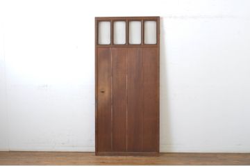 アンティーク建具　上部のデザインがアクセントになるドア1枚(扉、片開き板戸、木製扉)(R-064045)