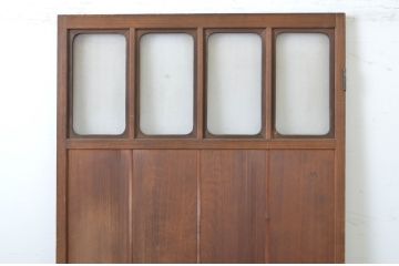 アンティーク建具　上部のデザインがアクセントになるドア1枚(扉、片開き板戸、木製扉)(R-064045)