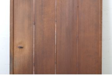 アンティーク建具　上部のデザインがアクセントになるドア1枚(扉、片開き板戸、木製扉)(R-064045)