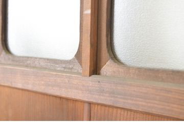 アンティーク建具　上部のデザインがアクセントになるドア1枚(扉、片開き板戸、木製扉)(R-064045)