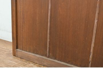 アンティーク建具　上部のデザインがアクセントになるドア1枚(扉、片開き板戸、木製扉)(R-064045)