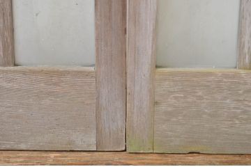 アンティーク建具　和の空間づくりにおすすめの玄関戸2枚セット(ガラス戸、引き戸、格子戸)(R-064046)