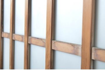アンティーク建具　和の空間づくりにおすすめの玄関戸2枚セット(ガラス戸、引き戸、格子戸)(R-064046)