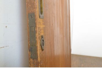 アンティーク建具　柾目の美しい板戸1枚(帯戸、引き戸)(R-064047)