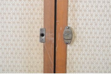 アンティーク建具　柾目の美しい板戸2枚セット(帯戸、引き戸)(R-064048)