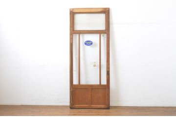 アンティーク建具　シンプルなデザインで取り入れやすい背の高いガラス戸1枚(引き戸)(R-064050)