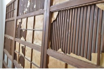 アンティーク建具　和の風情が感じられる裏障子付き格子戸3枚セット(障子戸、引き戸、ガラス帯戸)(R-064062)