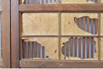 アンティーク建具　和の風情が感じられる裏障子付き格子戸3枚セット(障子戸、引き戸、ガラス帯戸)(R-064062)