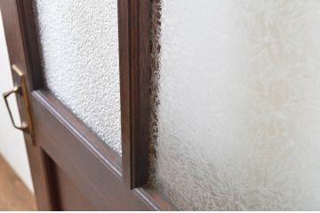 アンティーク建具　大正ロマン　レトロな雰囲気を演出するガラス扉1枚(ドア、木製扉)(R-064064)
