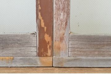 アンティーク建具　レトロな空間を引き立たせるプレスガラス窓2枚セット(ガラス戸、引き戸)(R-064065)
