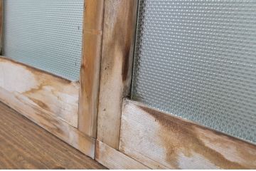 アンティーク建具　レトロな空間を引き立たせるプレスガラス窓2枚セット(ガラス戸、引き戸)(R-064065)