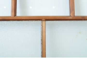 アンティーク建具　木のぬくもり感じる色合いが魅力のガラス戸2枚セット(引き戸)(R-064073)