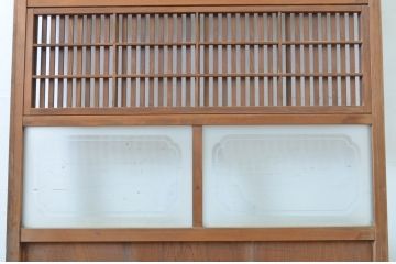 アンティーク建具　和の風情が感じられる裏障子付き格子戸1枚(障子戸、引き戸)(R-064074)