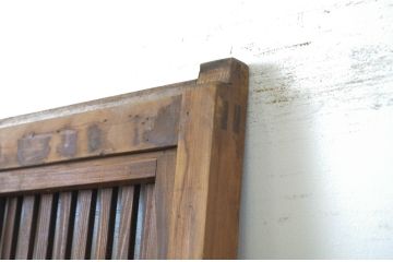 アンティーク建具　和の風情が感じられる裏障子付き格子戸1枚(障子戸、引き戸)(R-064074)
